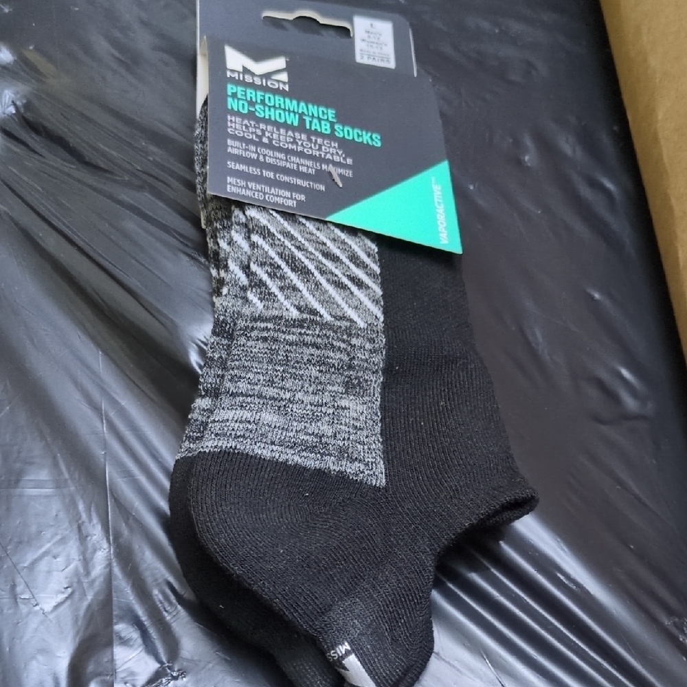 Mission Performance No-Show Tab Socks - Black/Grey 2pair